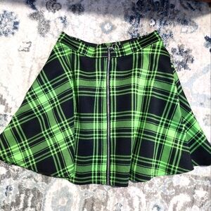 Hot Topic Green and Black A-Line Skater Skirt